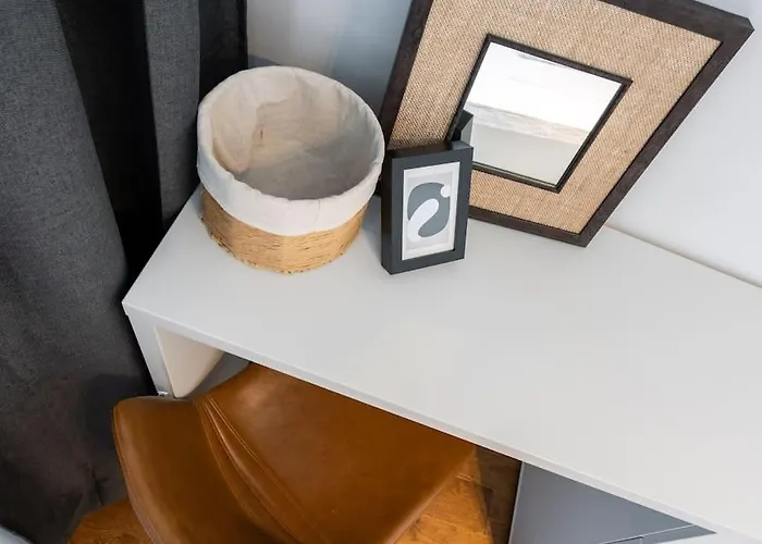 アパート Stunning Views 2br Midtown Flat - Charming Balcony ブカレスト